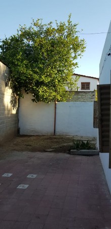 Ameghino Sur casa 2 dor. 300m2 a metros Ruta 20 