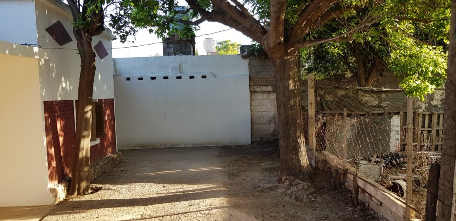 Ameghino Sur casa 2 dor. 300m2 a metros Ruta 20 