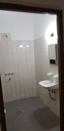 Ameghino Sur  casa y galpon 300m2 a metros Av. Fuerza Aerea