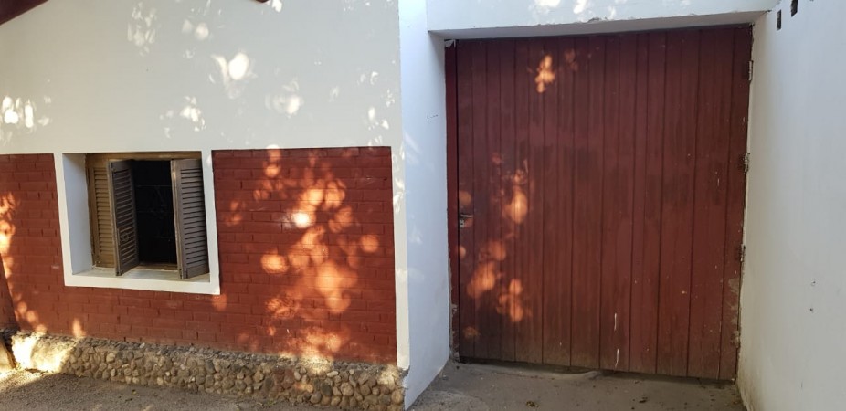 Ameghino Sur  casa y galpon 300m2 a metros Av. Fuerza Aerea