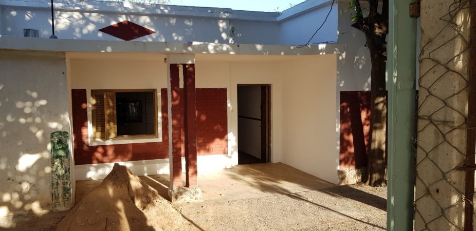 Ameghino Sur  casa y galpon 300m2 a metros Av. Fuerza Aerea