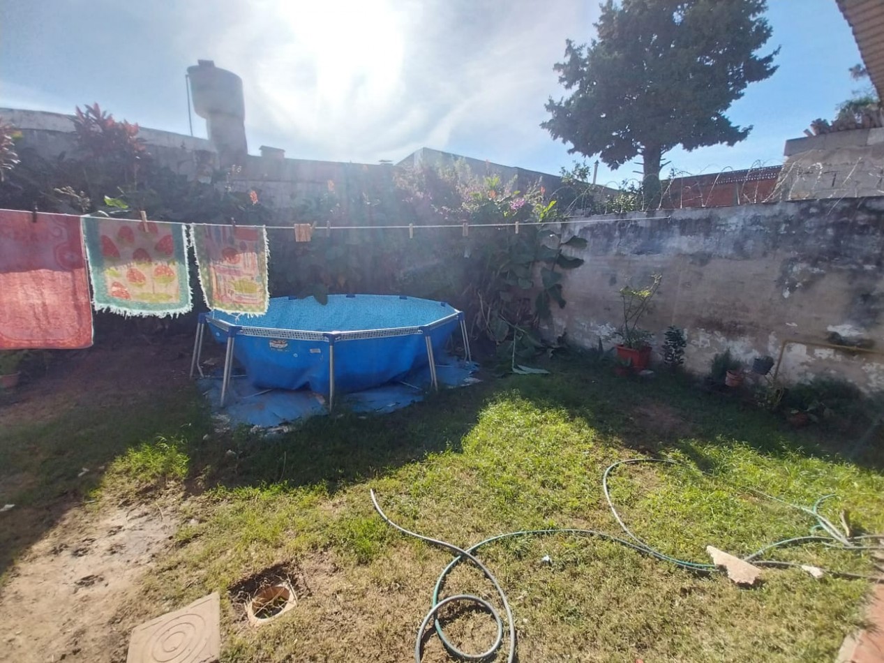 Barrio Avenida Casa en venta 4 dormitorios zona Ruta 20