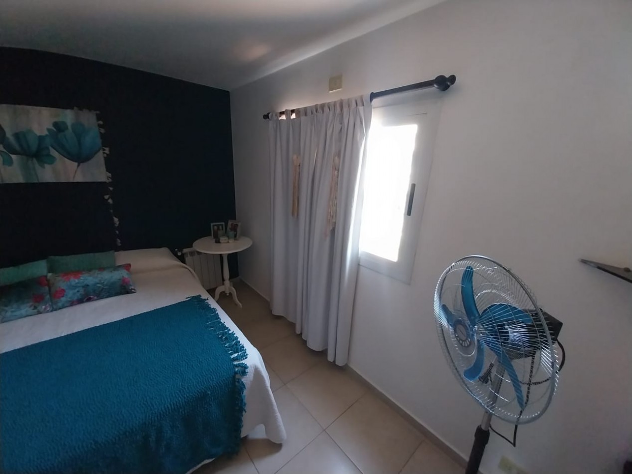 Jardines del Olmo casa venta 3 dor zona Manantiales 