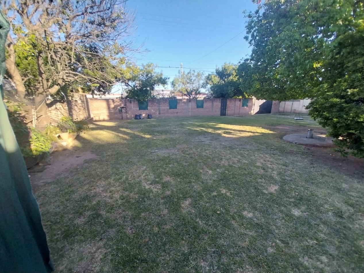 Los Naranjos 875m2  zona Av. Fuerza Aerea sobre Brown