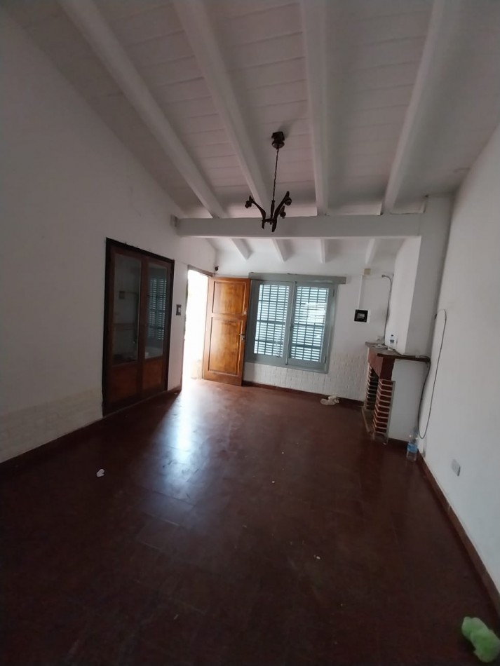 Matienzo casa a REFACCIONAR 2 dormitorios