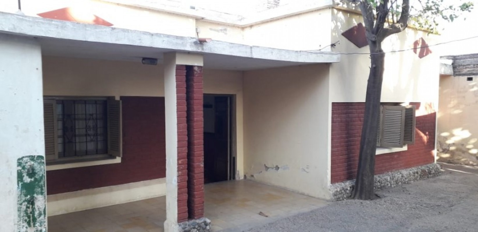 Ameghino Sur casa 2 dor. 300m2 a metros Ruta 20 