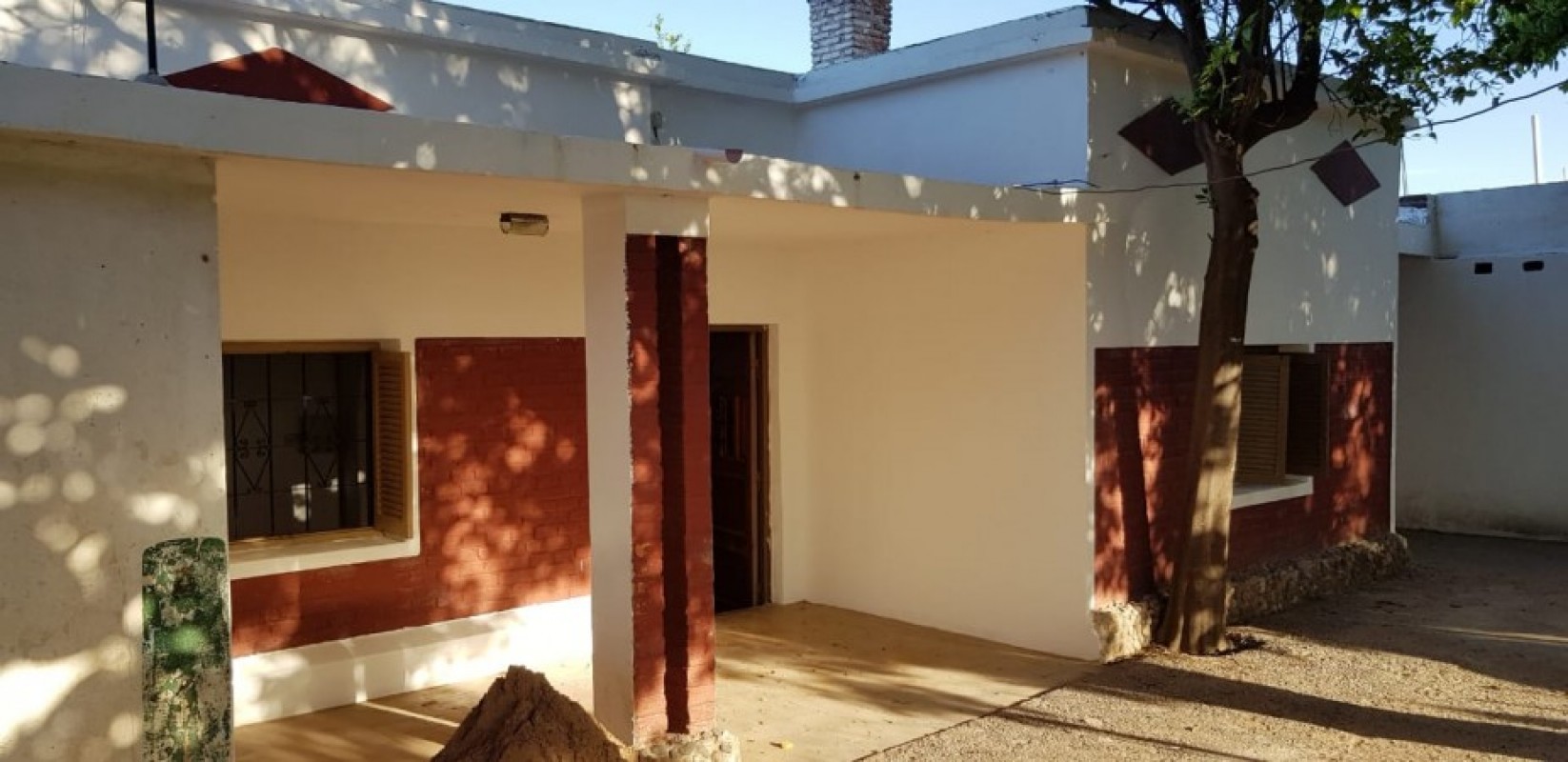 Ameghino Sur casa 2 dor. 300m2 a metros Ruta 20 